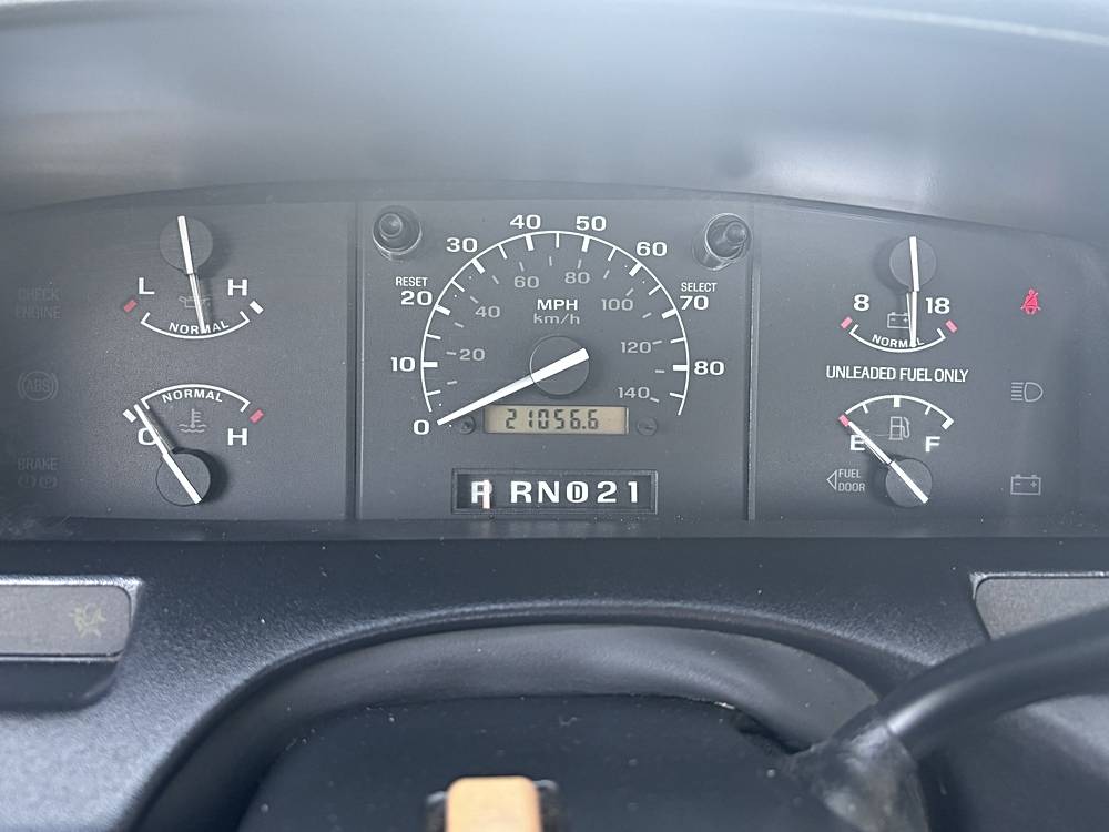 Ford-f250-1995-white-14