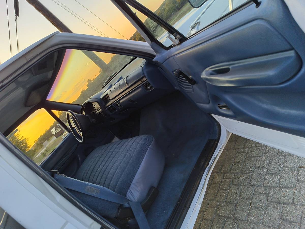 Ford-f250-1995-white-6