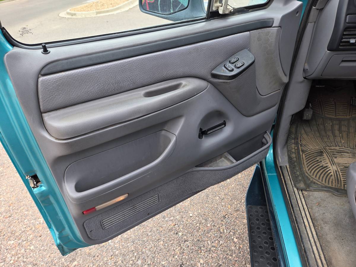 Ford-f250-1996-green-12