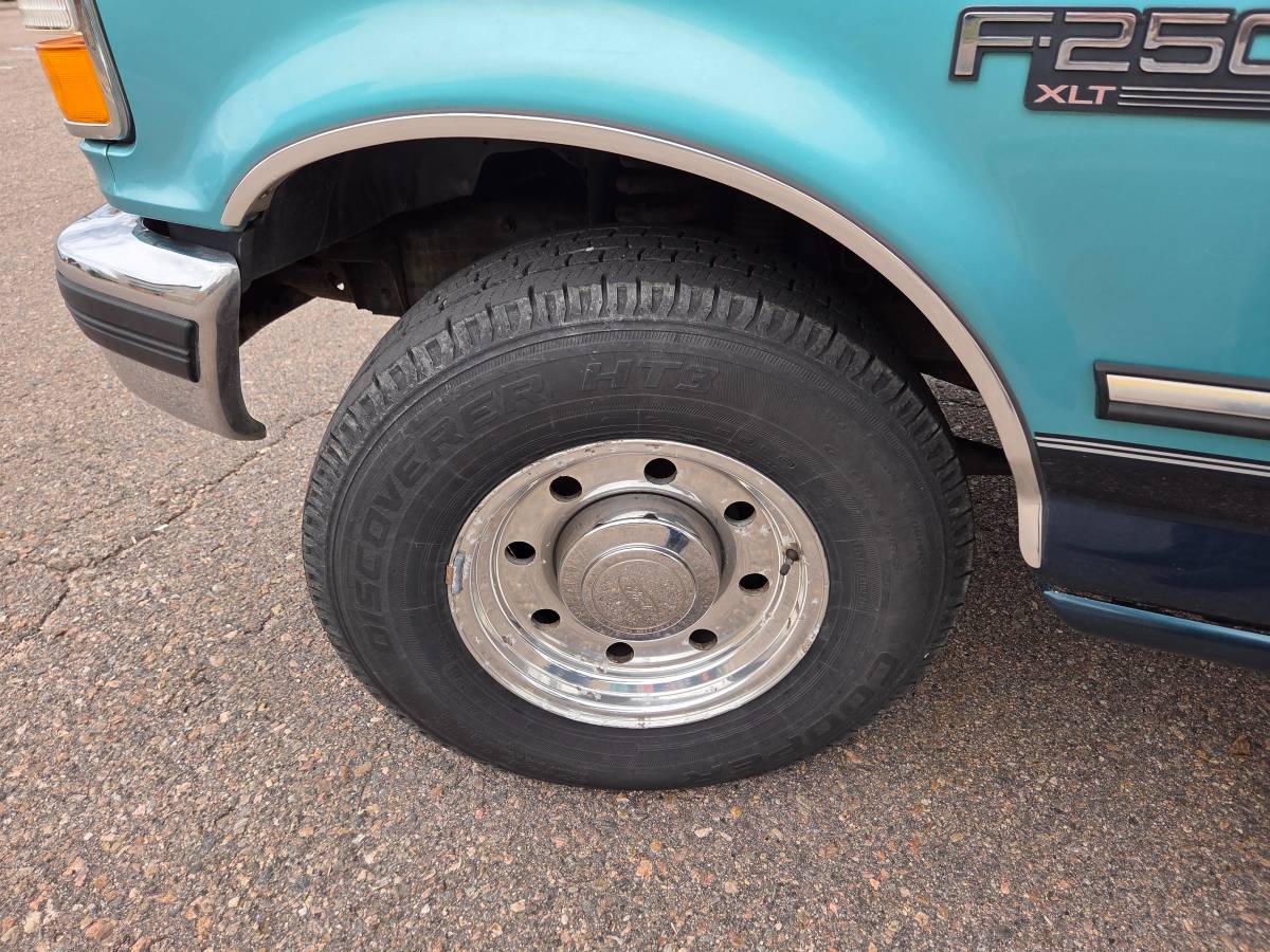 Ford-f250-1996-green-7