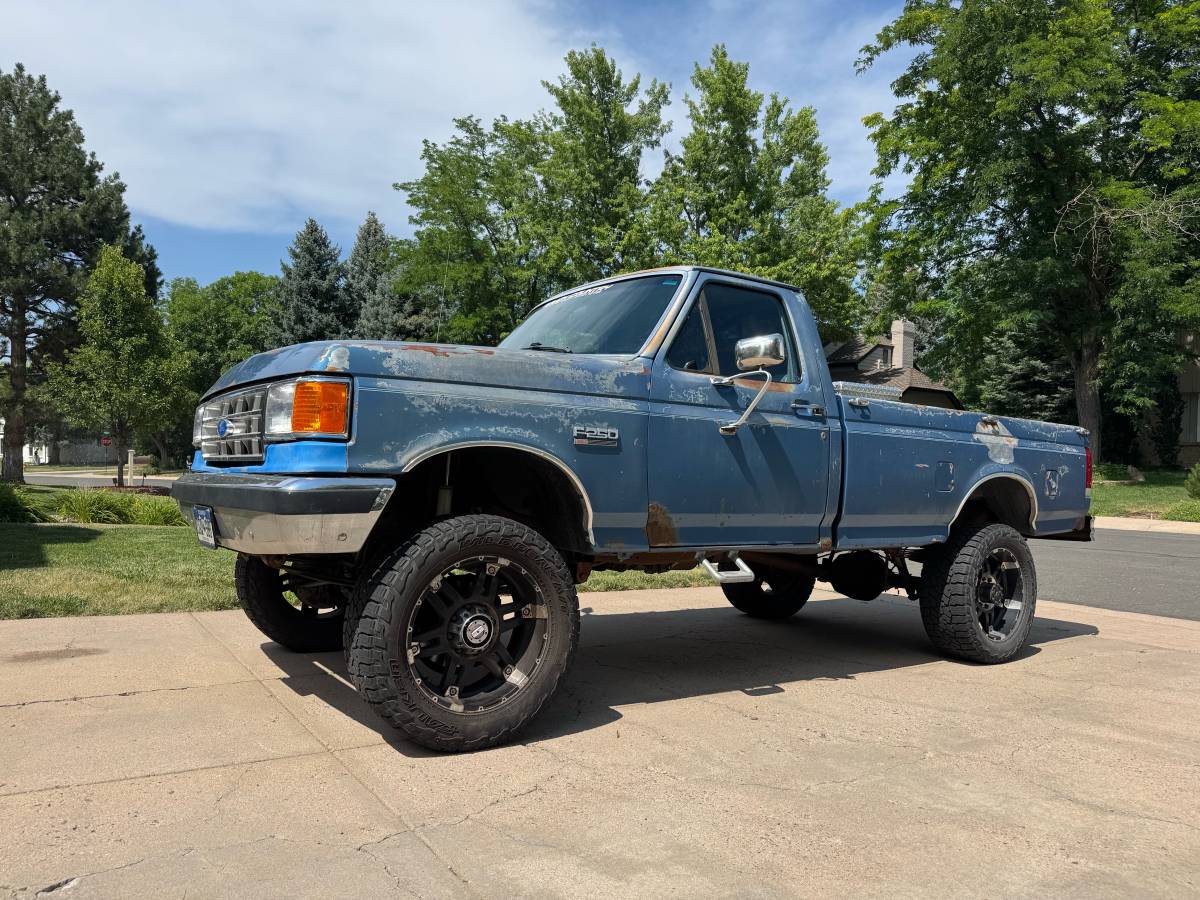 Ford-f250-4x4-1988-blue-1