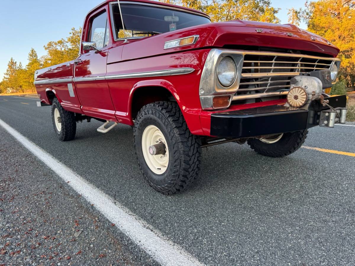 Ford-f250-custom-highboy-1969-red-14