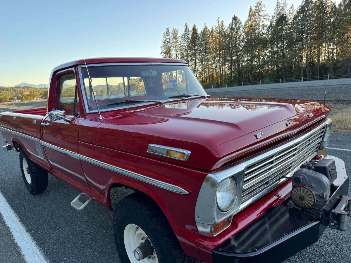 Ford-f250-custom-highboy-1969-red-19