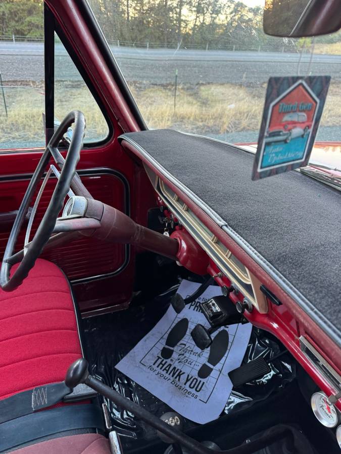 Ford-f250-custom-highboy-1969-red-21