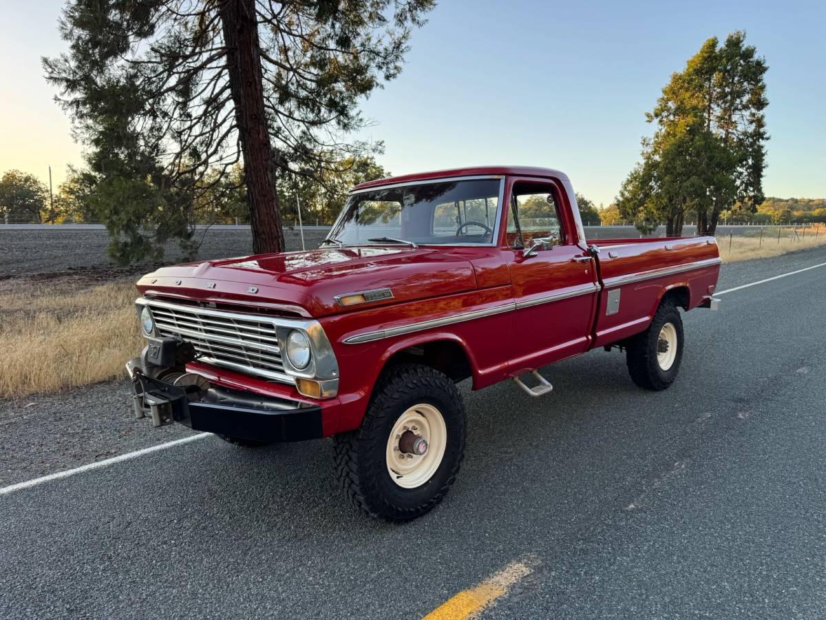 Ford-f250-custom-highboy-1969-red-22