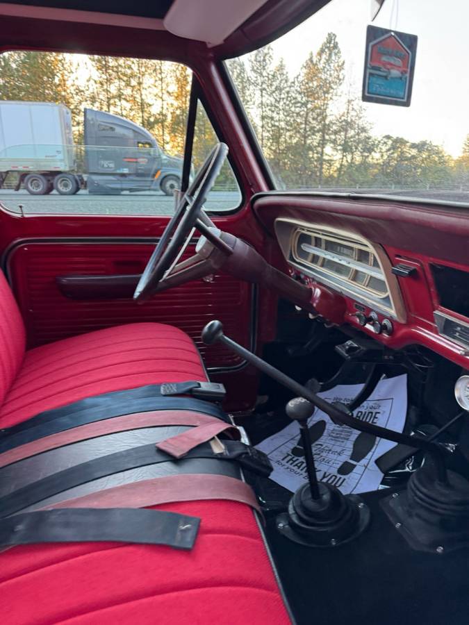 Ford-f250-custom-highboy-1969-red-8