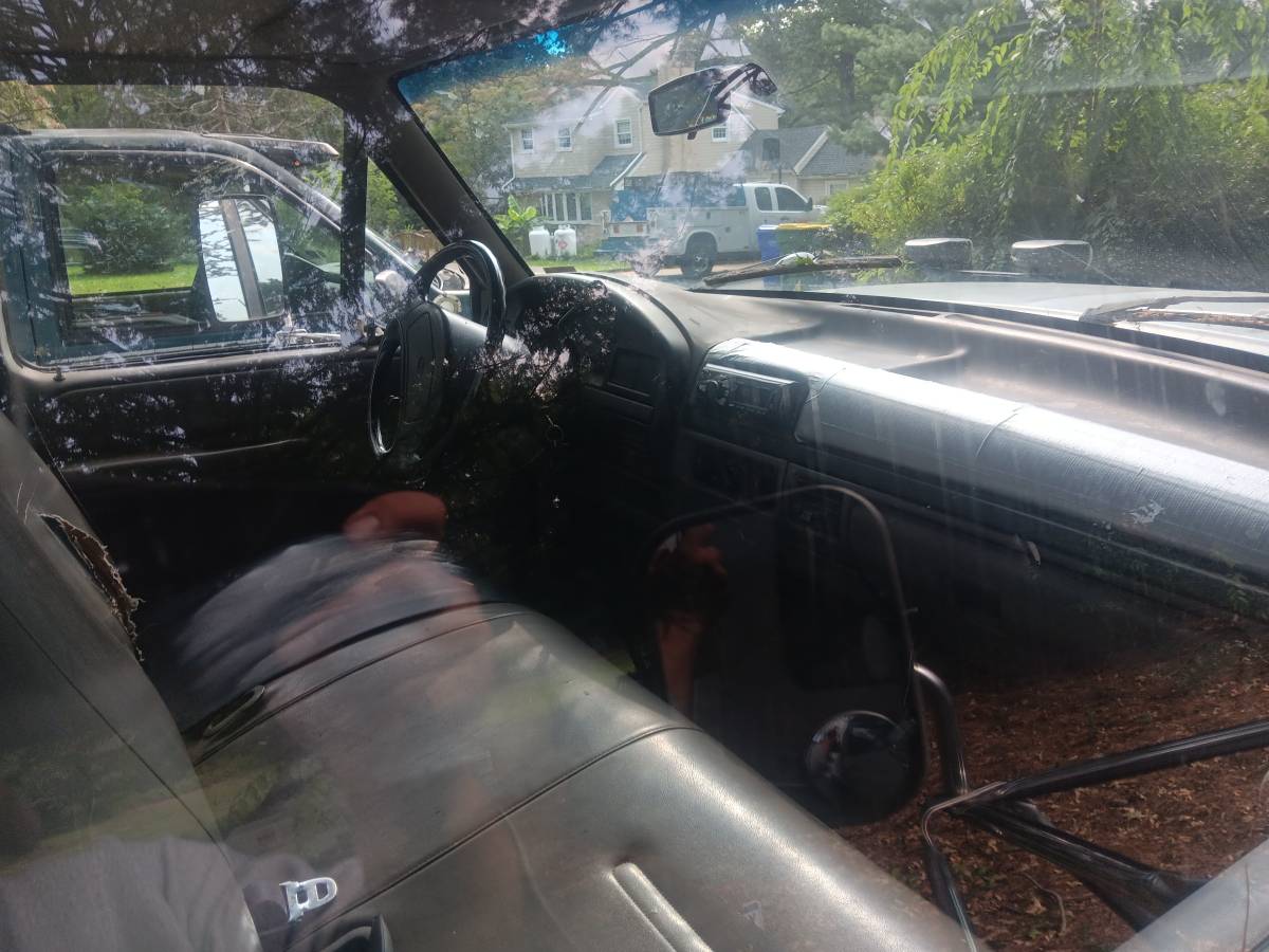 Ford-f250-diesel-1996-white-3