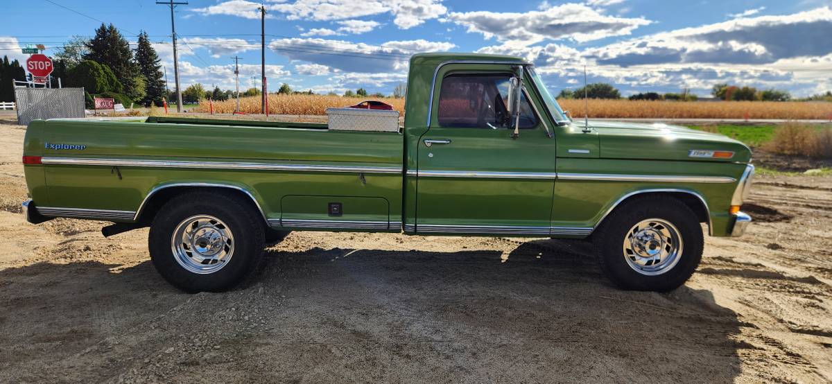 Ford-f250-explorer-1972-green-1