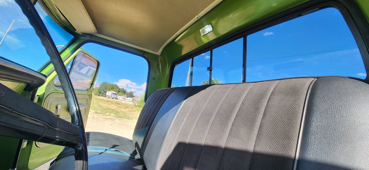 Ford-f250-explorer-1972-green-17