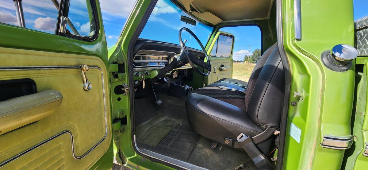 Ford-f250-explorer-1972-green-9