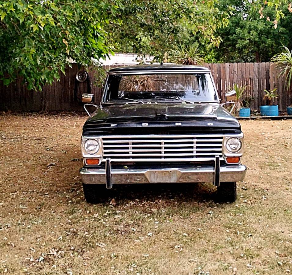 Ford-f250-ranger-camper-special-1967-black-2
