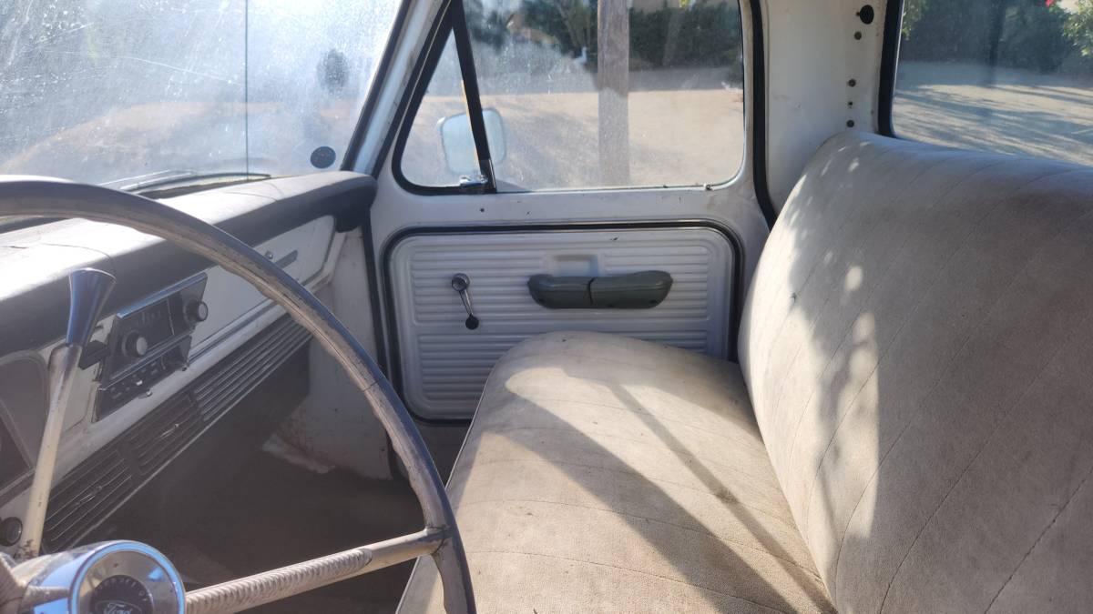 Ford-f250-ranger-camper-special-1968-white-6