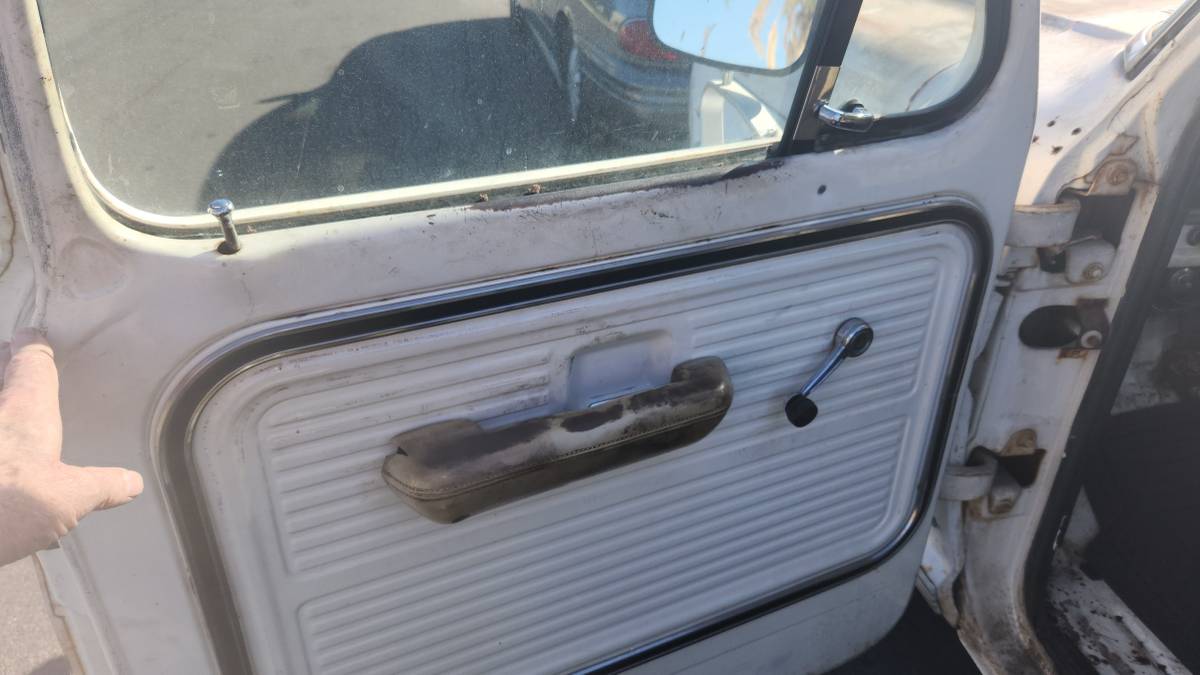 Ford-f250-ranger-camper-special-1968-white-7