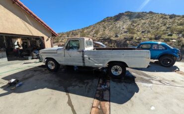 Ford-f250-sport-custom-long-bed-truck-1969-white-9