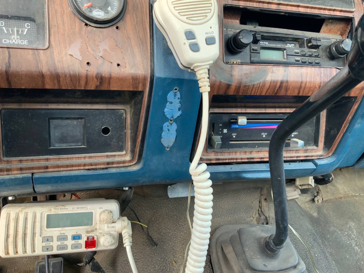 Ford-f250-super-duty-diesel-1985-white-1