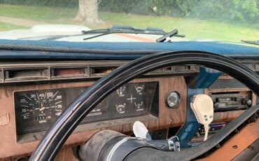 Ford-f250-super-duty-diesel-1985-white-2