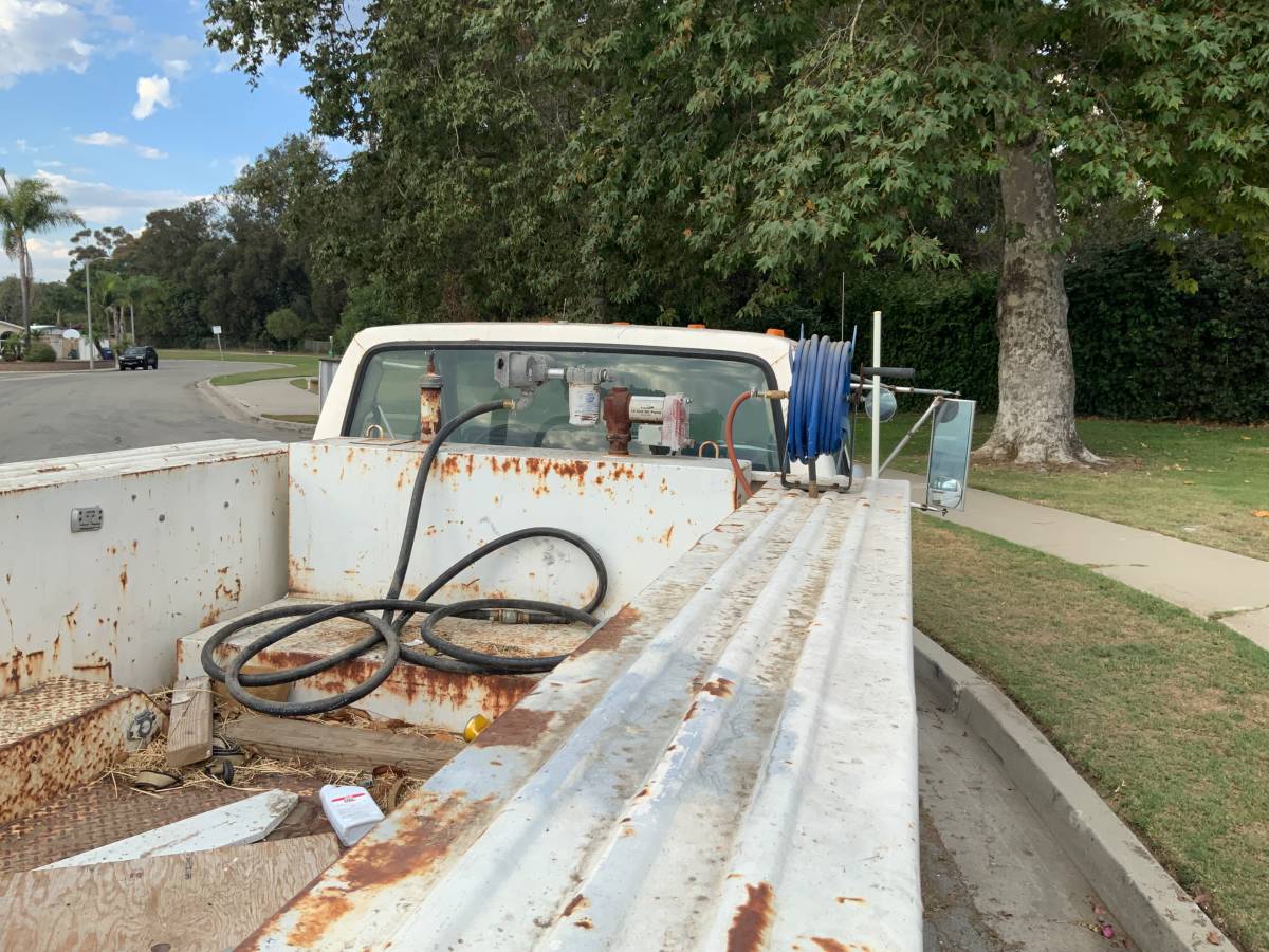 Ford-f250-super-duty-diesel-1985-white-5