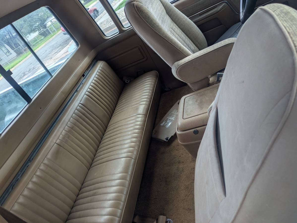 Ford-f250-super-duty-lariat-4x4-diesel-1989-11