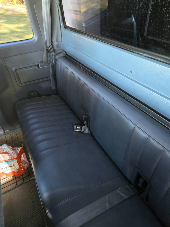 Ford-f250-xl-1993-white-14