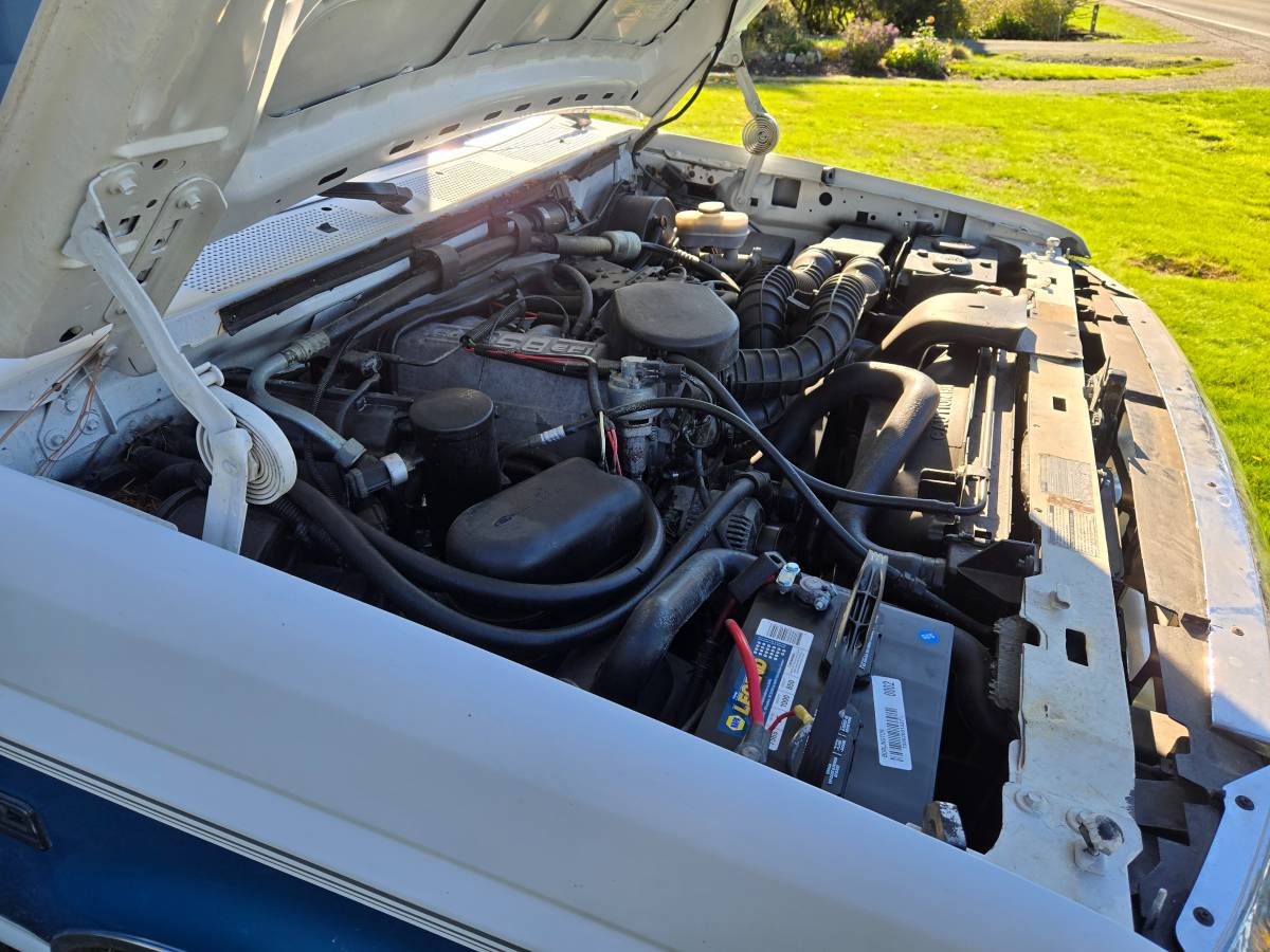 Ford-f250-xl-1993-white-5