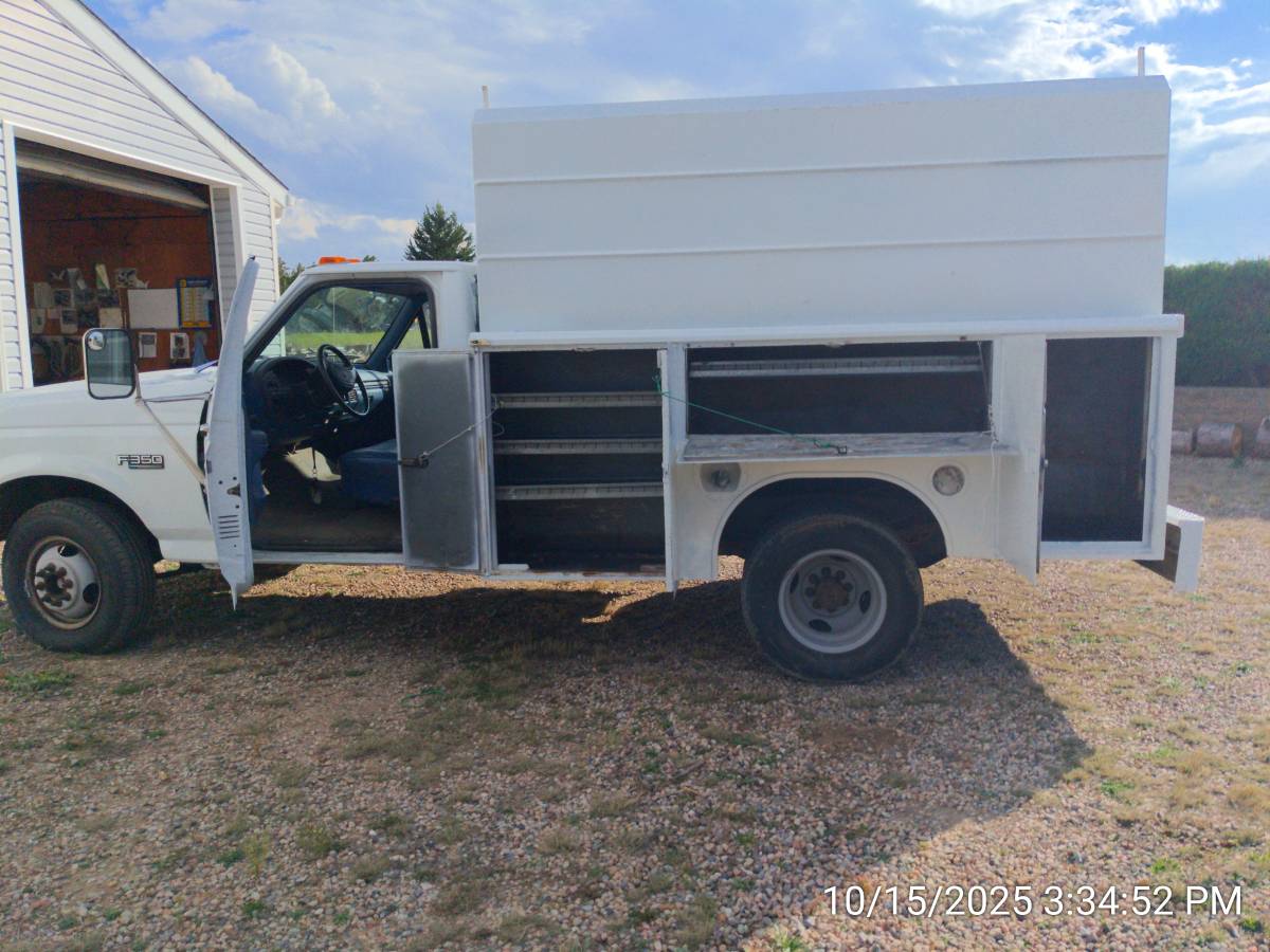 Ford-f350-1996-white-1