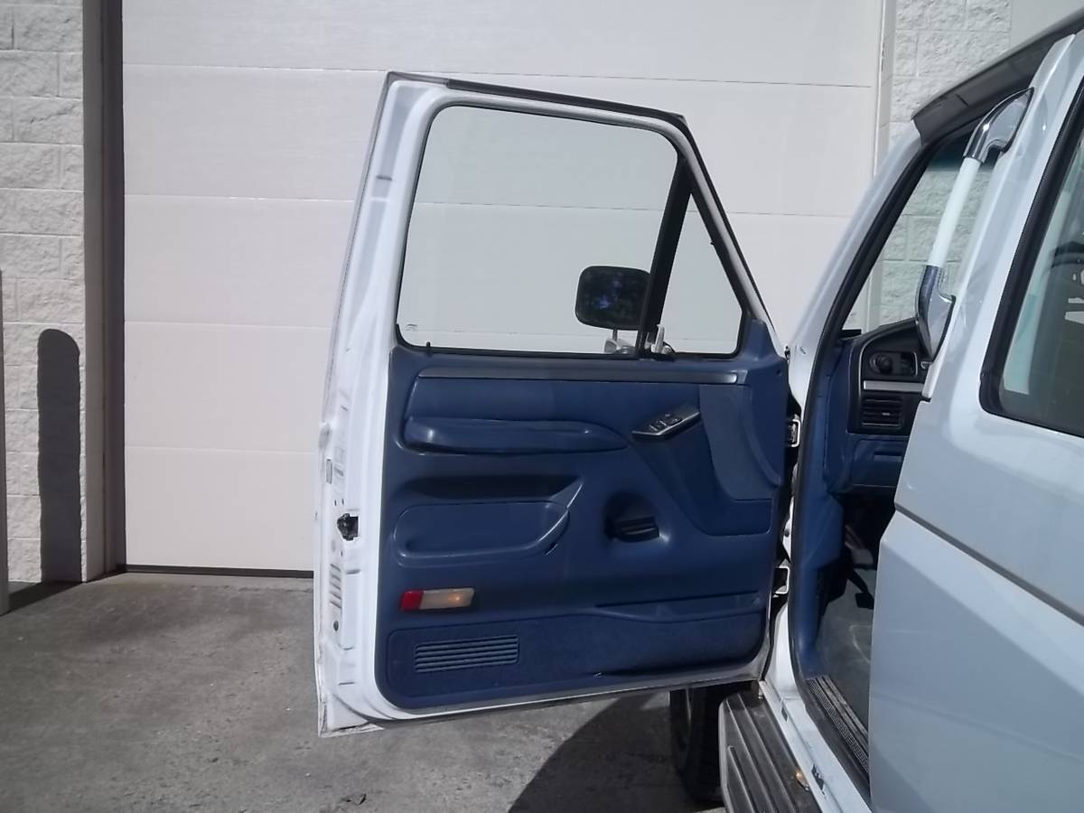 Ford-f350-crew-cab-4x4-1994-white-10