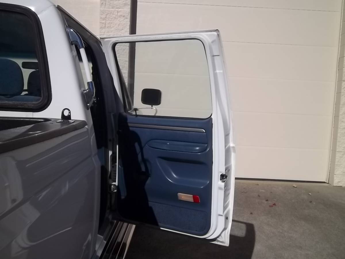 Ford-f350-crew-cab-4x4-1994-white-13