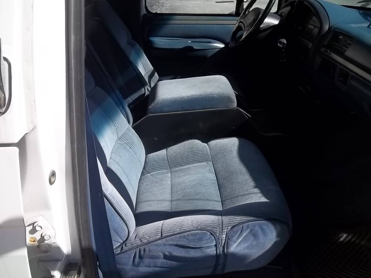 Ford-f350-crew-cab-4x4-1994-white-16