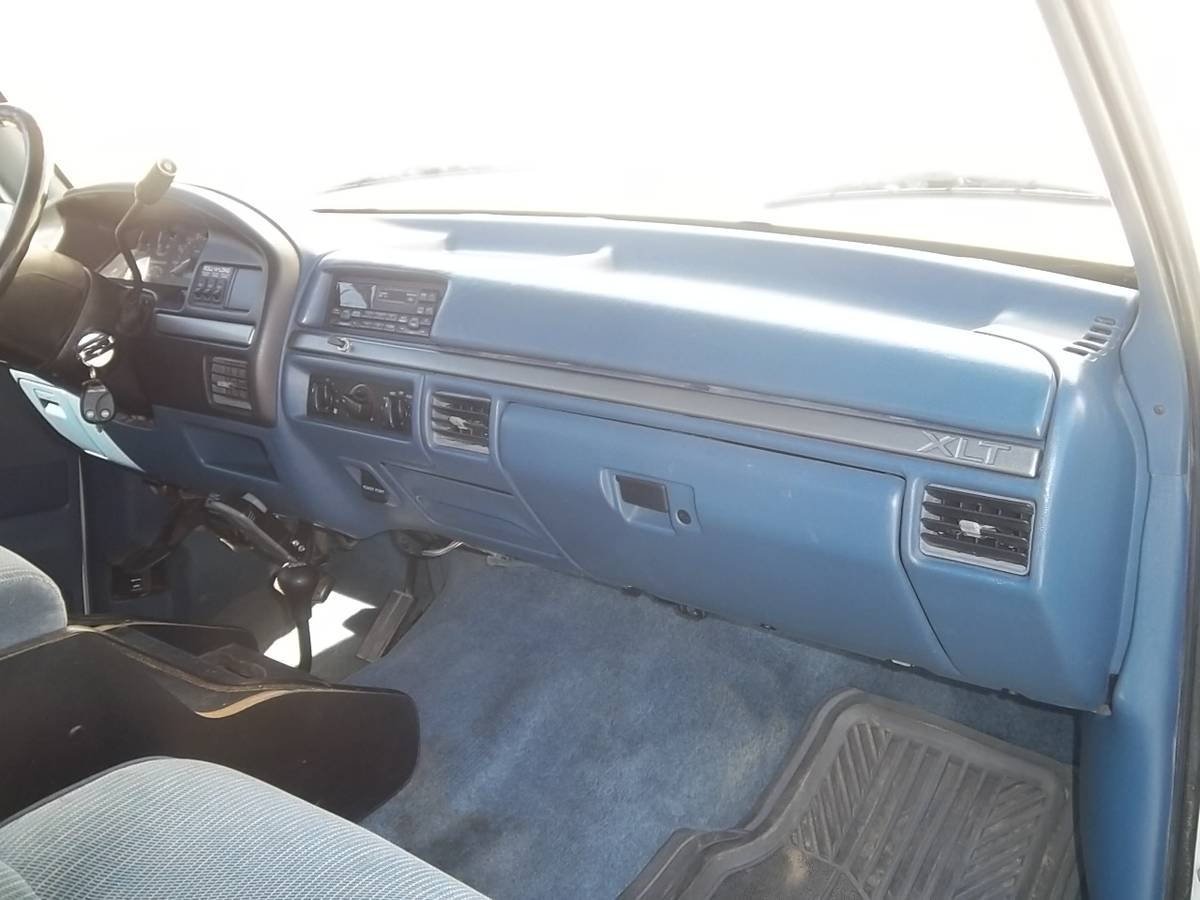 Ford-f350-crew-cab-4x4-1994-white-9