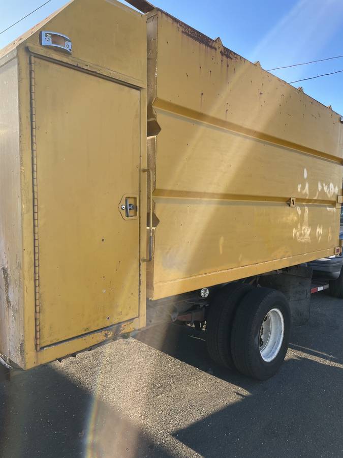 Ford-f350-diesel-1985-white-7