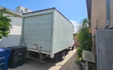 Ford-f350-diesel-1988-white-1