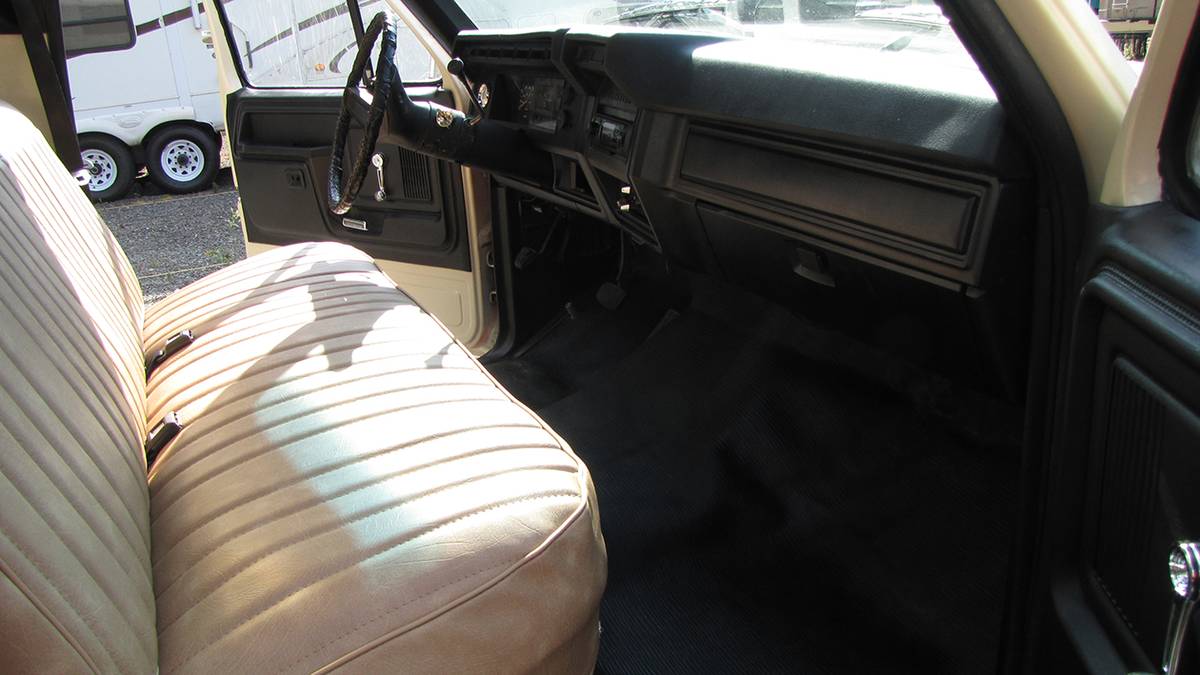 Ford-f350-dually-1981-brown-11