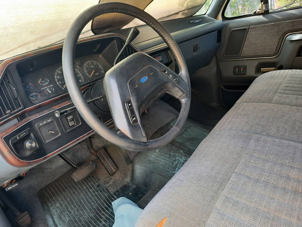 Ford-f350-lariat-crew-cab-dually-1990-white-14
