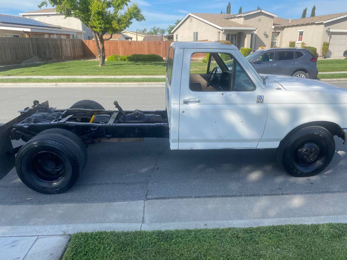 Ford-f350-super-duty-diesel-auto-1987-white-14