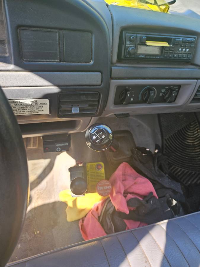 Ford-f350-super-duty-diesels-1995-white-3