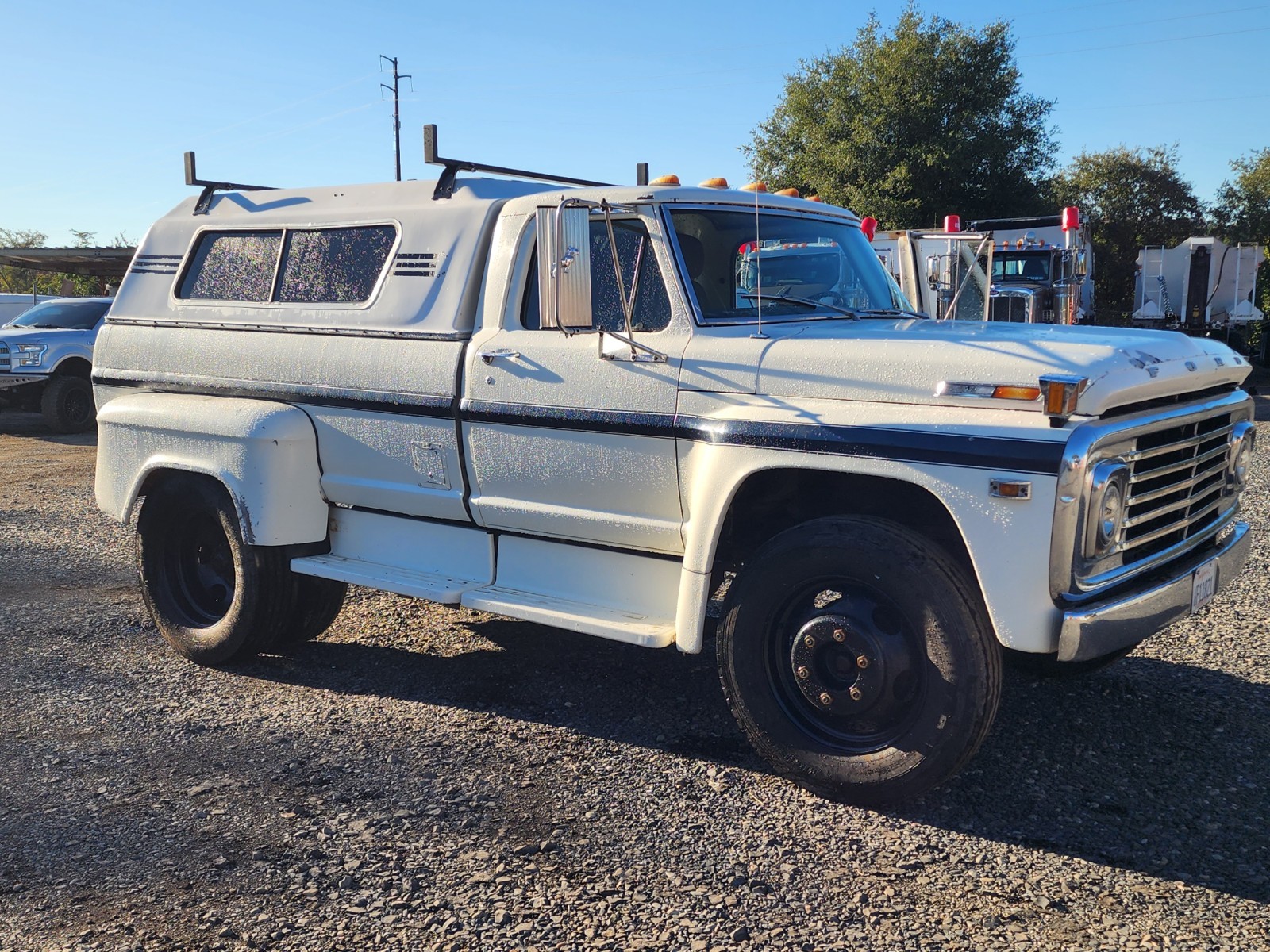 Ford-f500-1972-Standard-Cab-Pickup-11