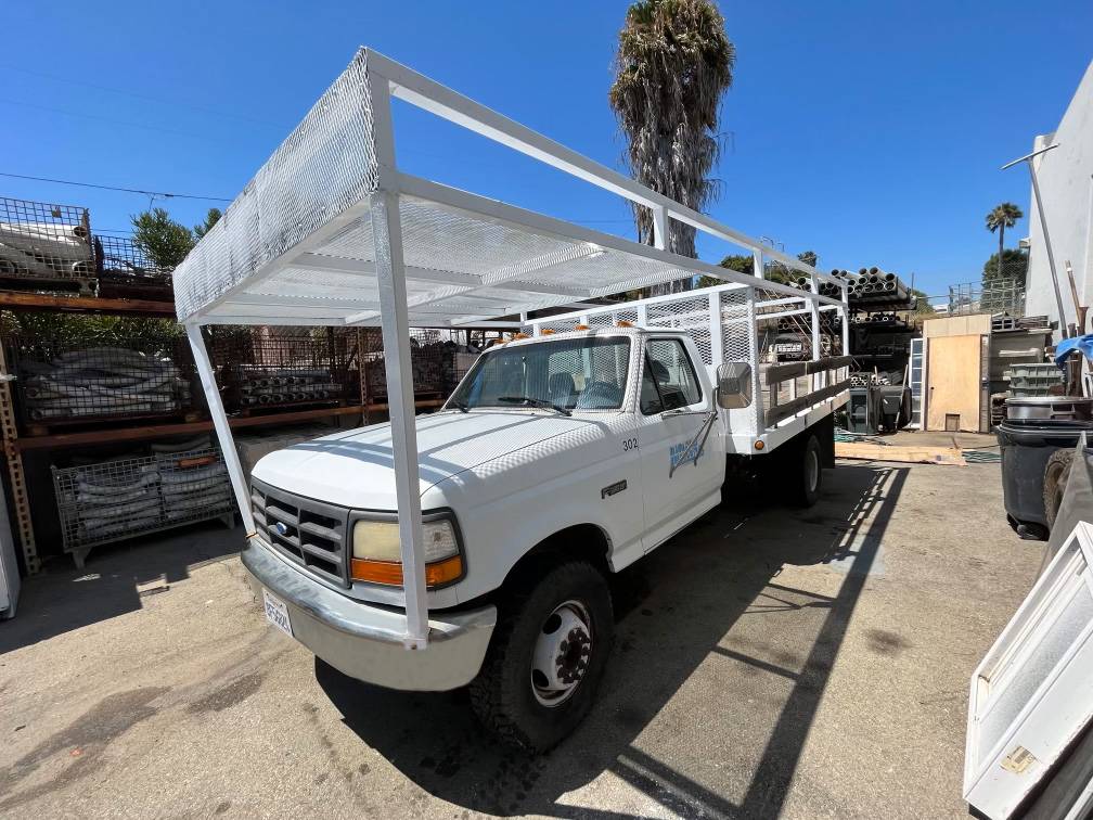Ford-f550-super-duty-1995-white-1