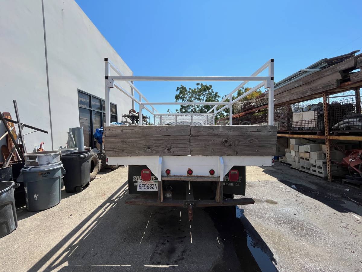 Ford-f550-super-duty-1995-white-4