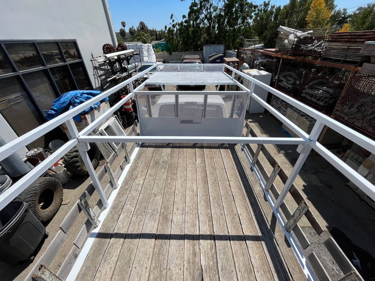 Ford-f550-super-duty-1995-white-5