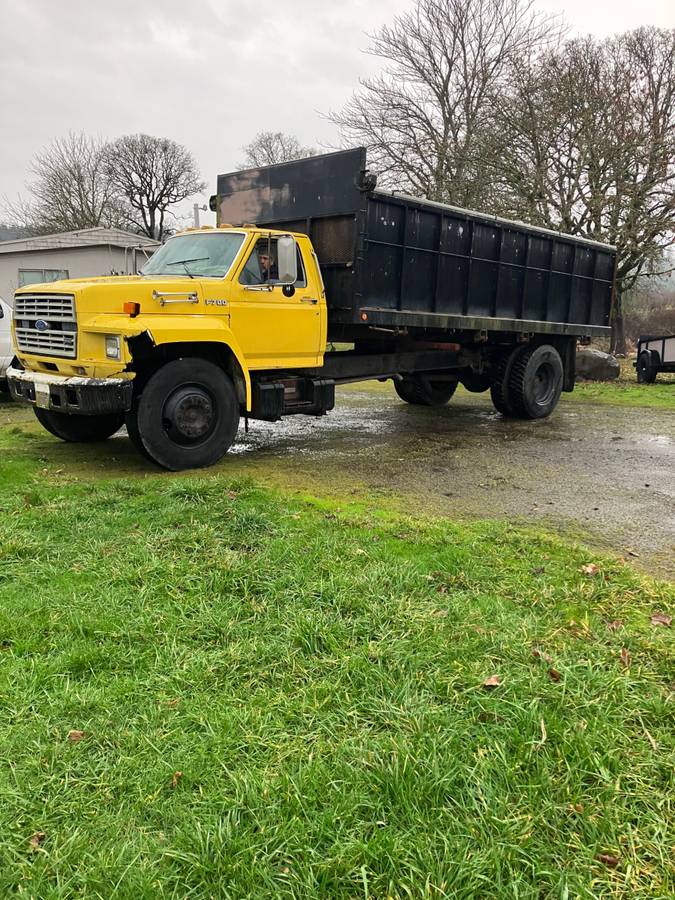 Ford-f700-1987-yellow-2