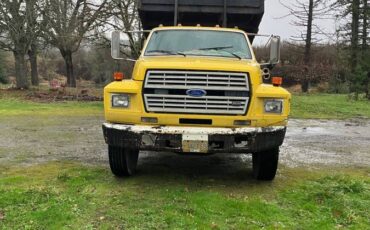 Ford-f700-1987-yellow