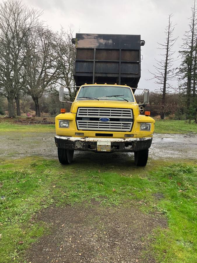 Ford-f700-1987-yellow