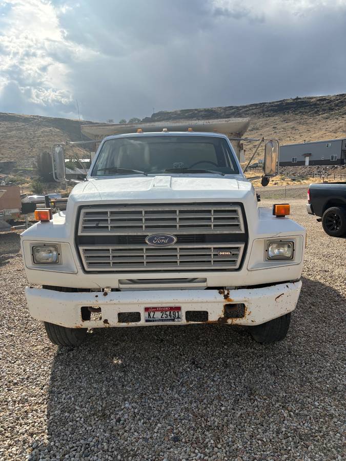 Ford-f800-diesel-1990-2
