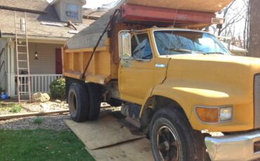 Ford-f800-diesel-1995-yellow