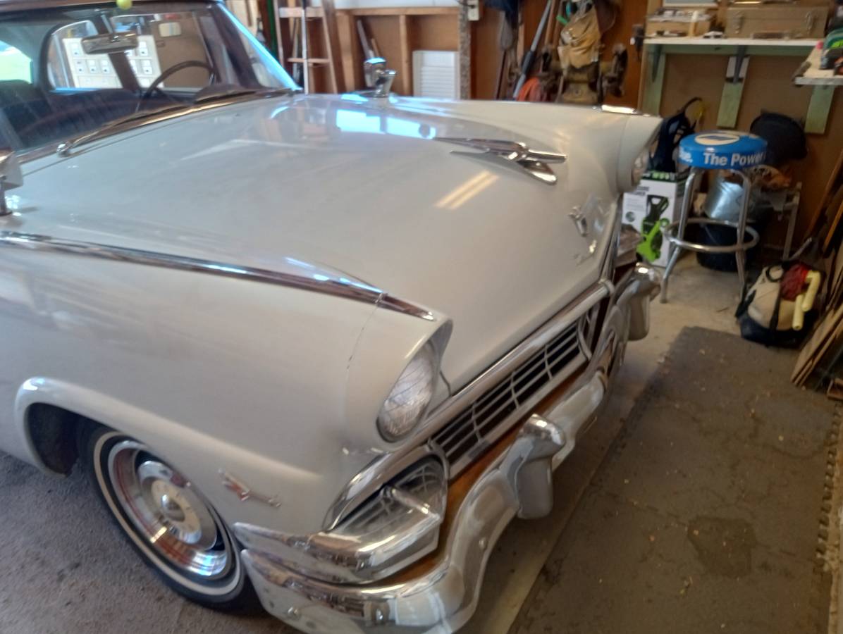 Ford-fairlane-1956
