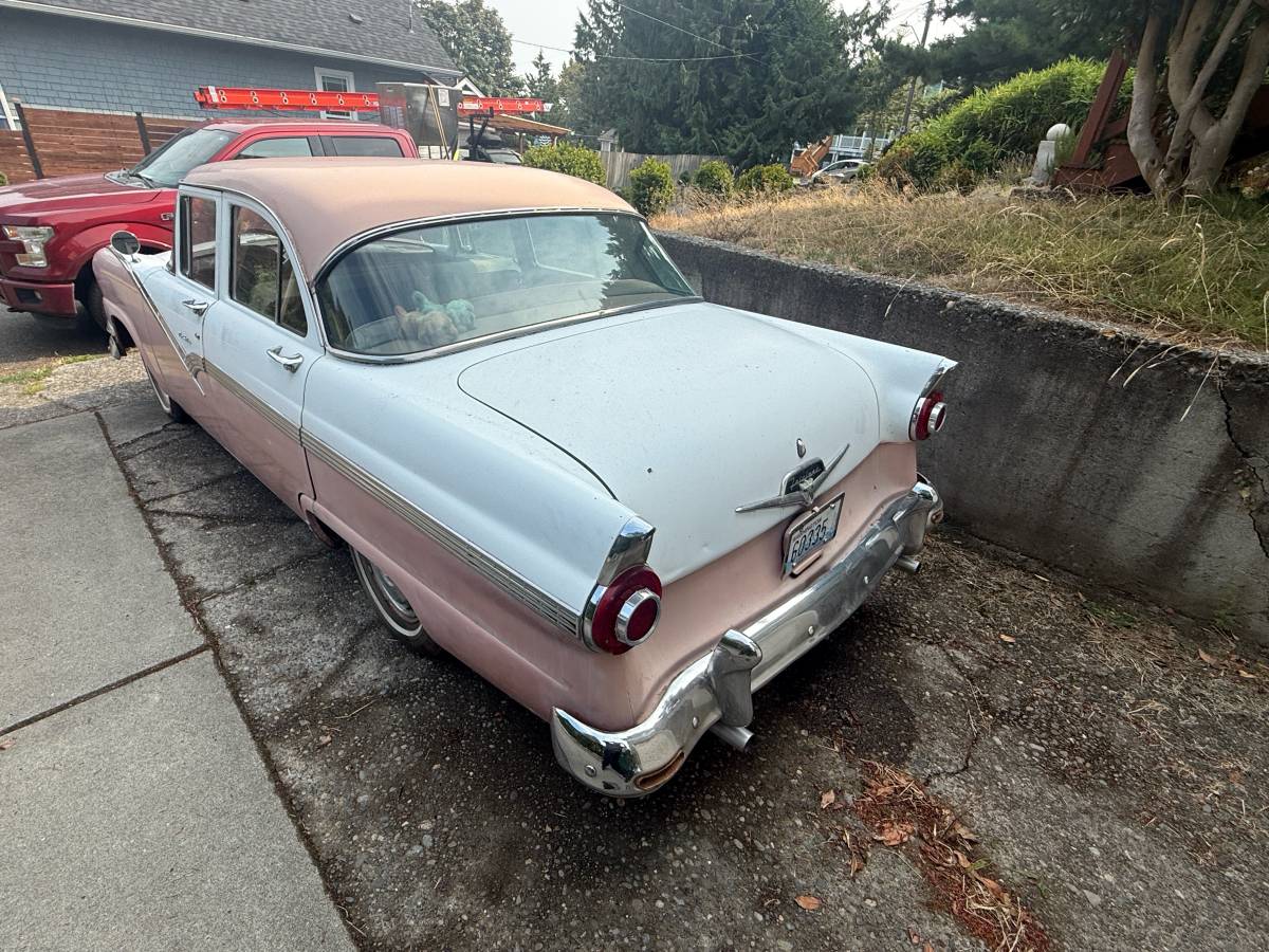 Ford-fairlane-1956