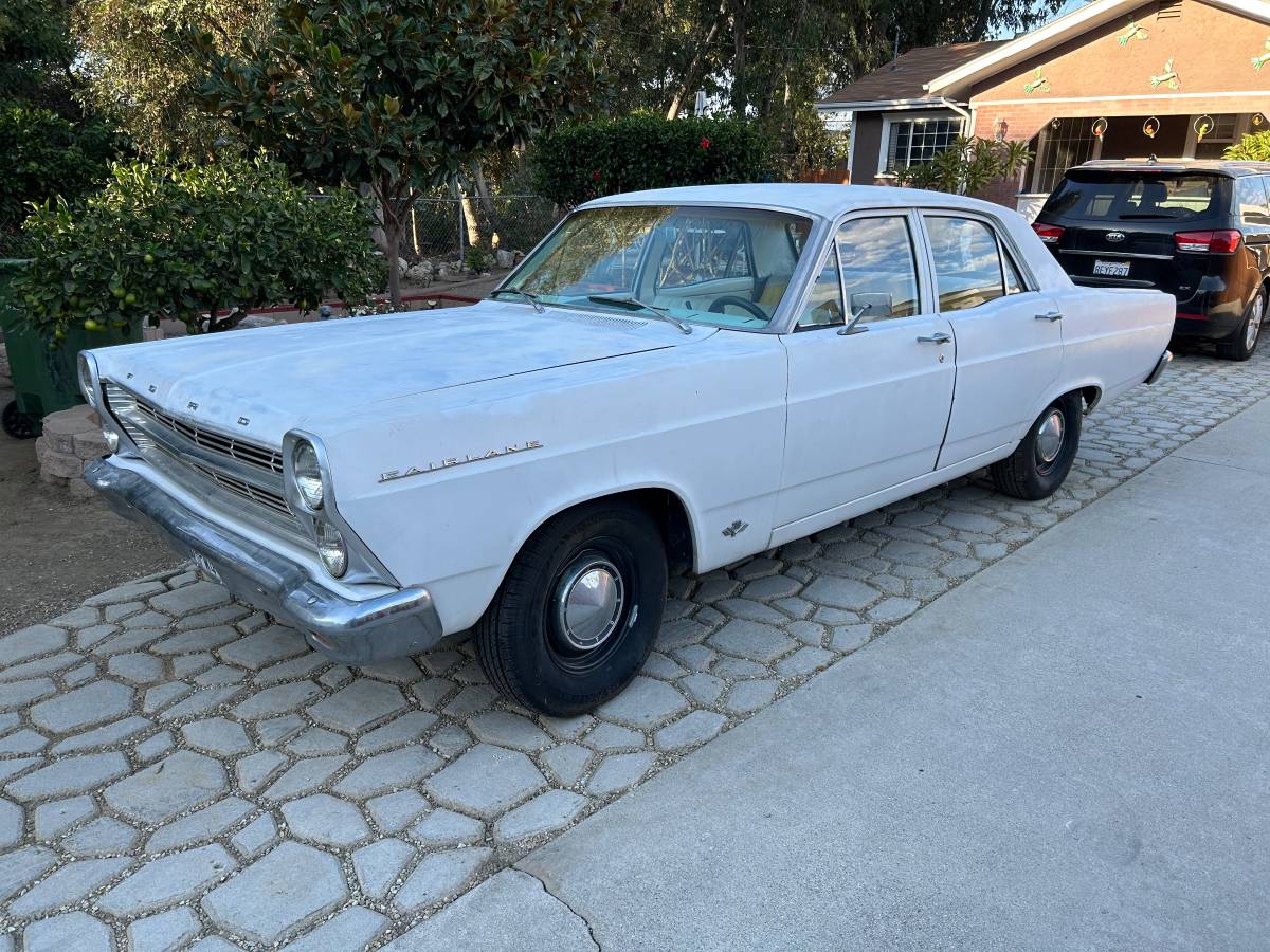Ford-fairlane-1966-white-12