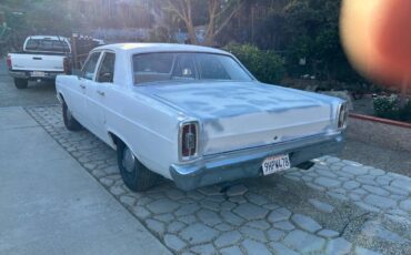 Ford-fairlane-1966-white-2