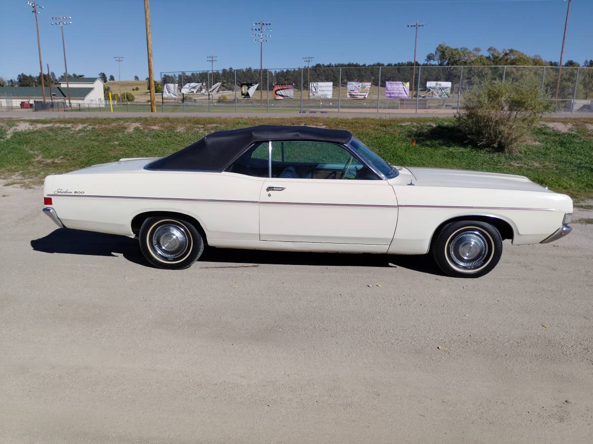 Ford-fairlane-1968-white-13