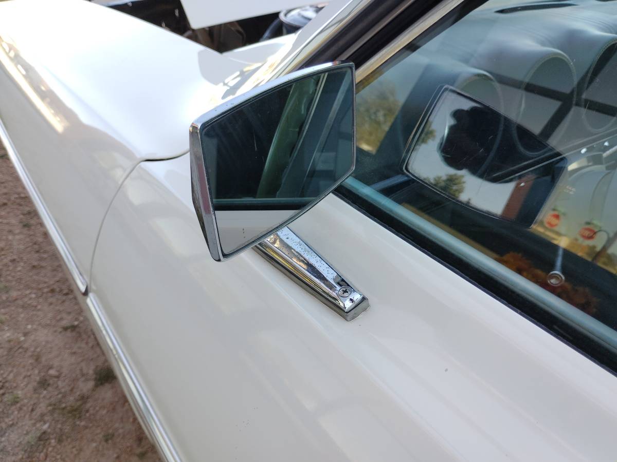 Ford-fairlane-1968-white-18